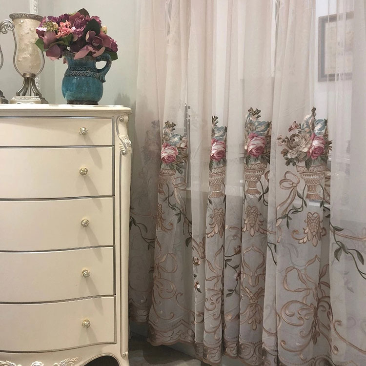 Luxury Embroidery Sheer Fabric Para sa Curtain